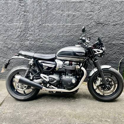 TRIUMPH SPEED TWIN 